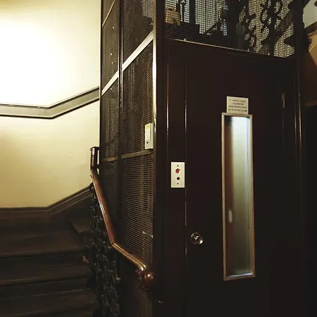 Lady Luna Bed & Breakfast 4*